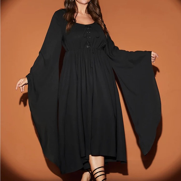 BloomChic Dresses & Skirts - Black bloom chic 2xl dress!